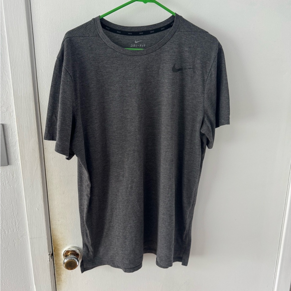 Nike Men's Charcoal Short Sleeve Tee